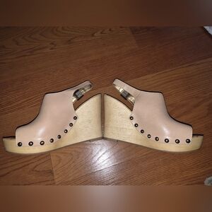 Stylish Tan Wedge Sam Edelman Size 8